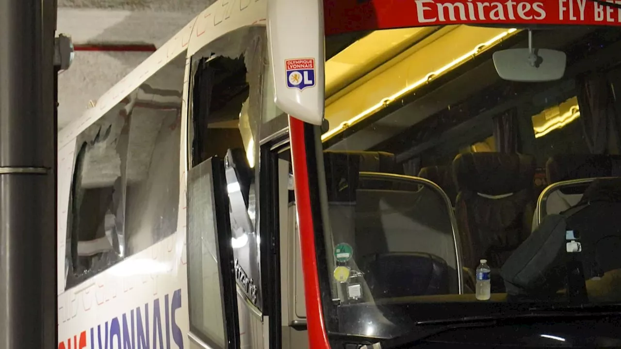 Trainer Grosso bei Angriff auf Lyon-Bus verletzt