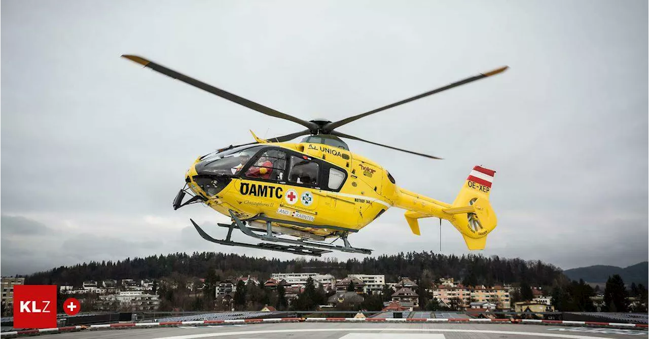 Hubschrauber im Einsatz:Schwerer Unfall: Frau von rollendem Traktoranhänger niedergestoßen