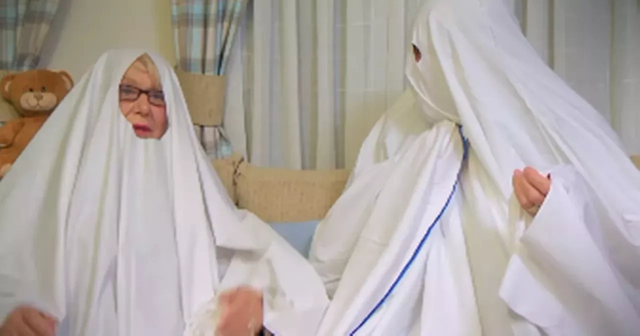 Gogglebox Stars Jenny and Lee's Hilarious Halloween Costume Mishap