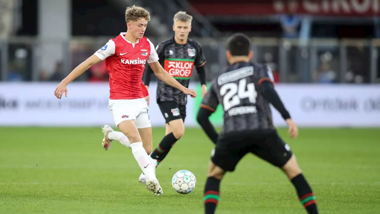 NEC verrast AZ in openingsfase (0-1) • Dost volleert heerlijk raak