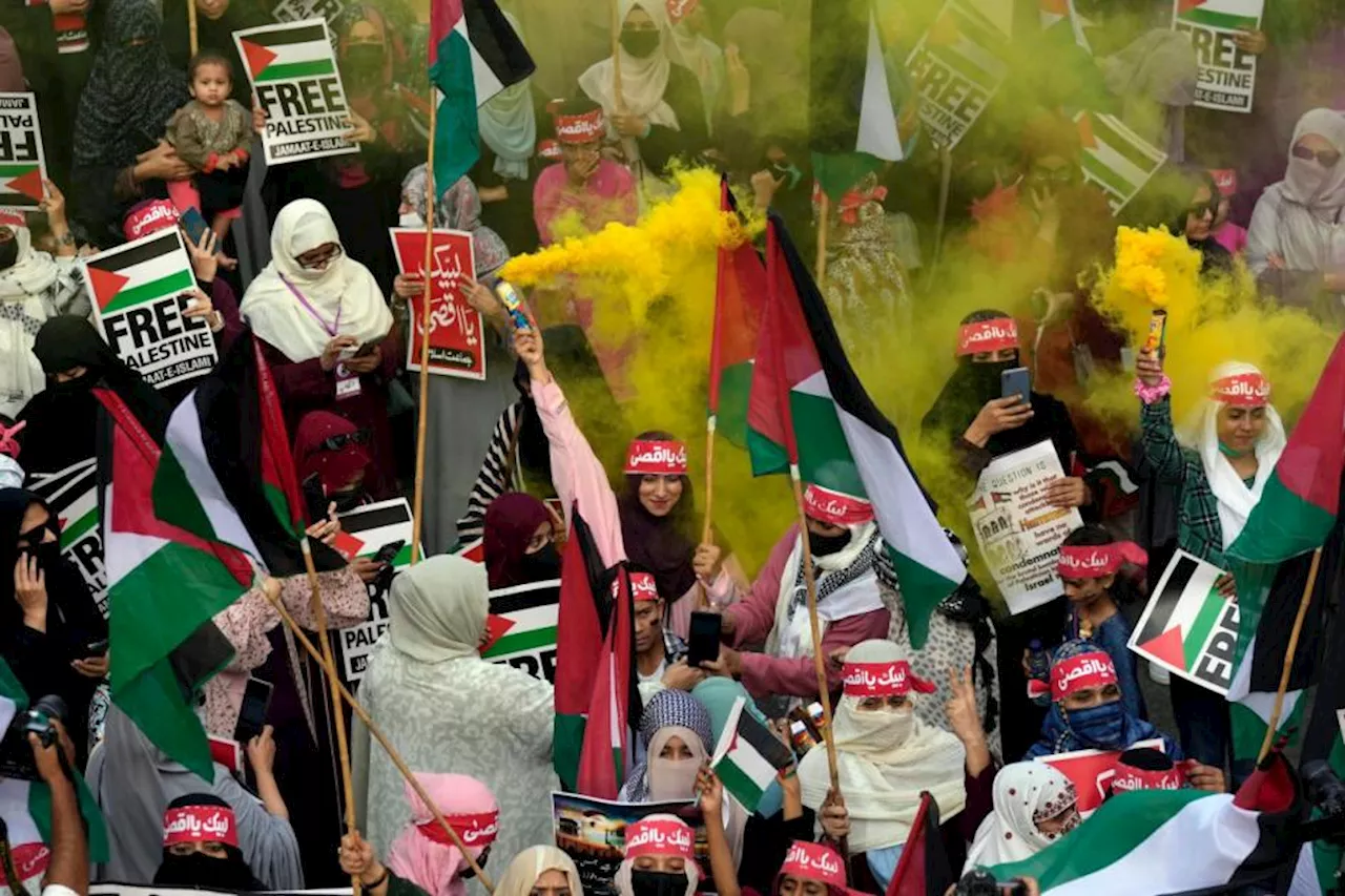 Thousands join rally in Pakistan condemning Israeli attacks on Gaza