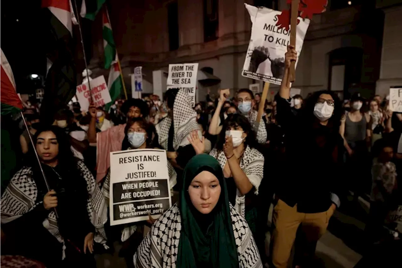 1,000 rally in Center City to demand a cease-fire in the Israel-Hamas war