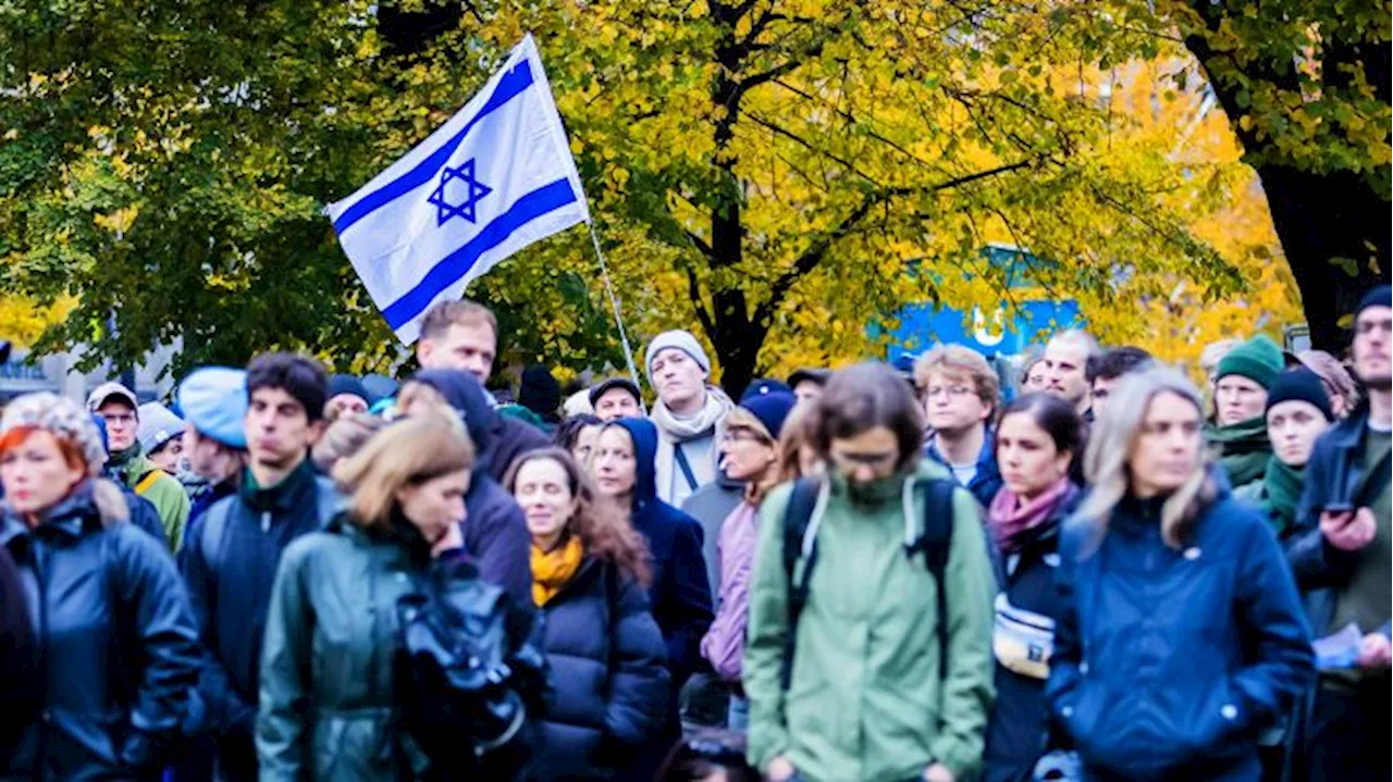 Solidarität mit Palästina und Israel: Hunderte Menschen demonstrieren in Berlin