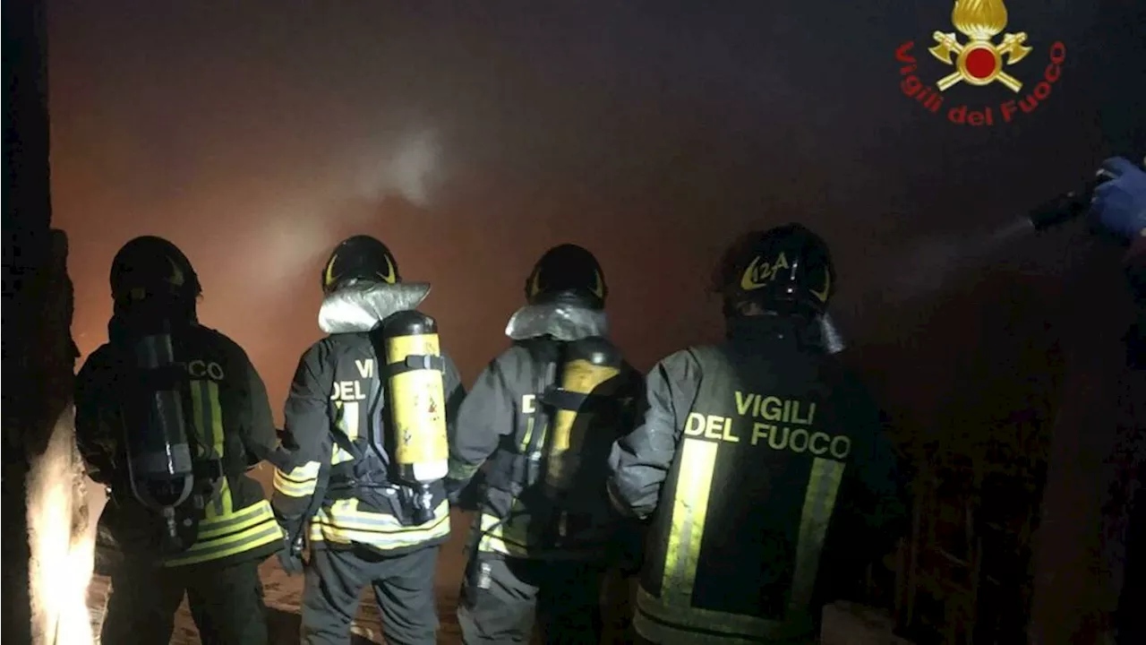 Roma è senza vigili del fuoco. Mancano uomini, sedi chiuse