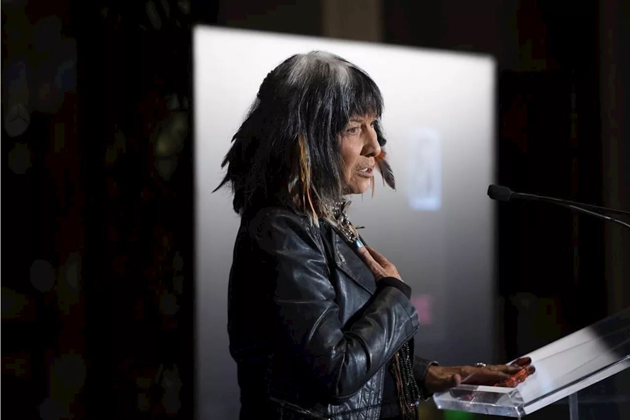 Controversy Surrounds Buffy Sainte-Marie's Indigenous Heritage