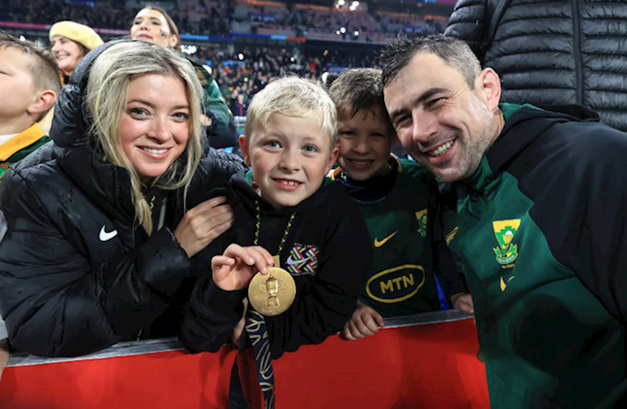 'It feels a bit surreal' - Jones earns second RWC winner's medal