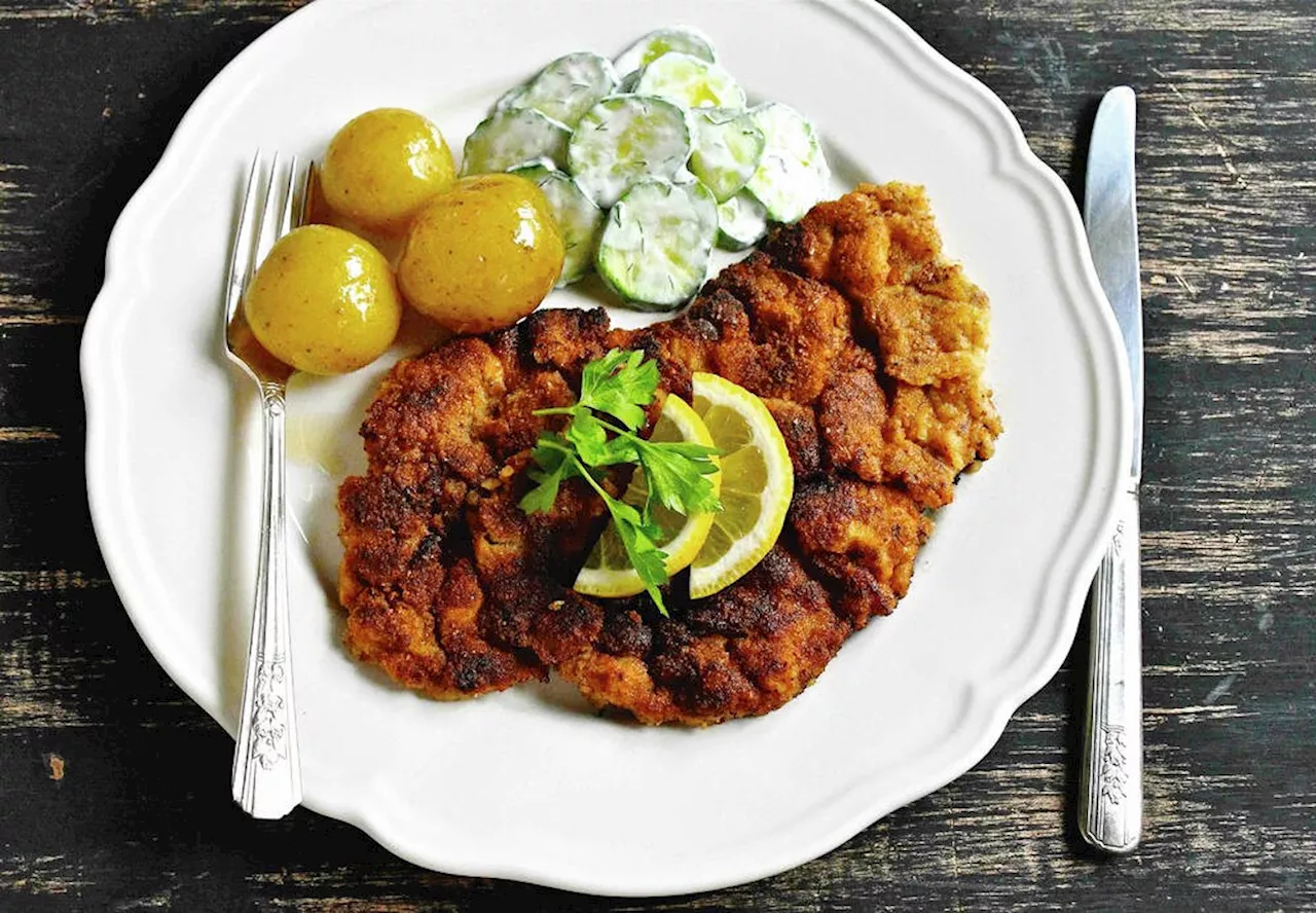 Münchner Schnitzel: A Must-Try Bavarian Delight