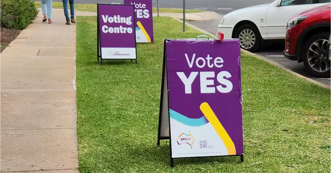 Yes23 campaign contacted by AEC over potentially 'misleading' signs