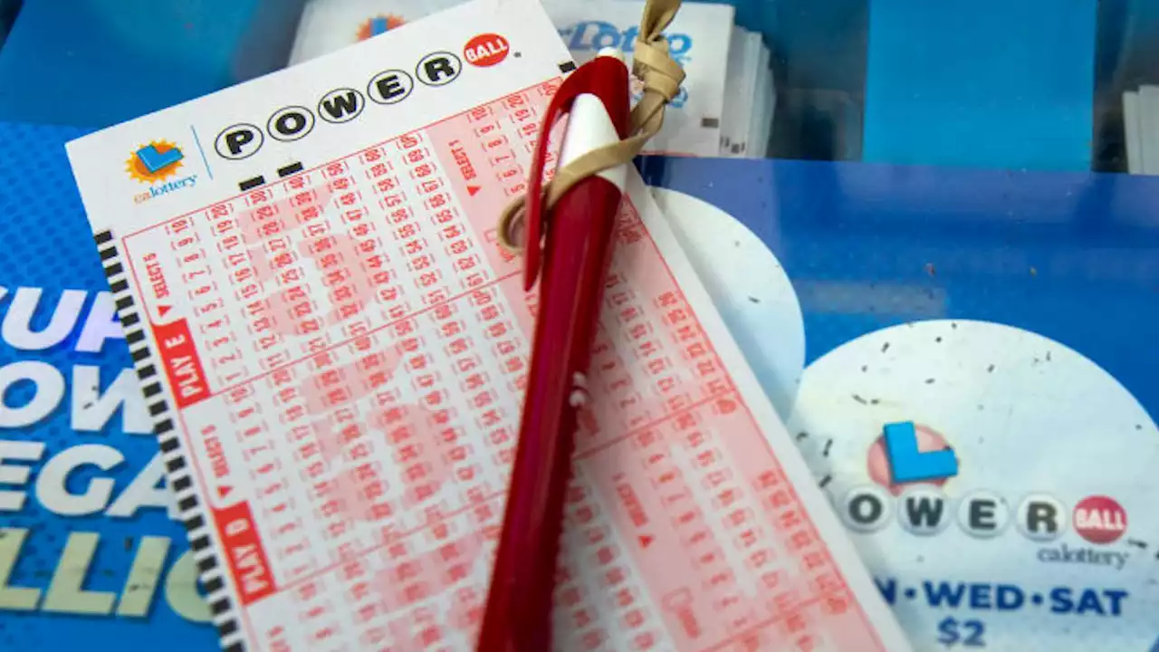 Powerball: No winner; jackpot rises to $1.2B