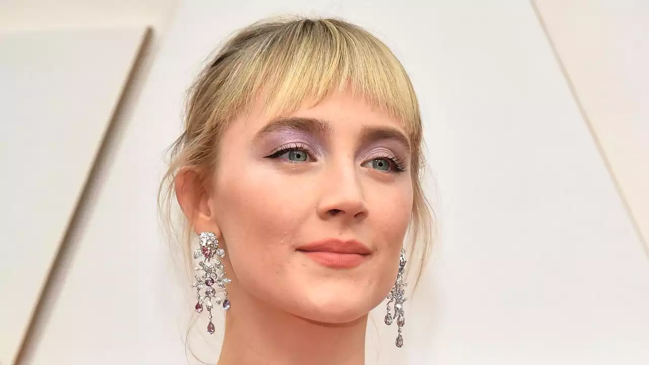 Saoirse Ronan’s Bob Somehow Got Even Shorter and Even Blonder