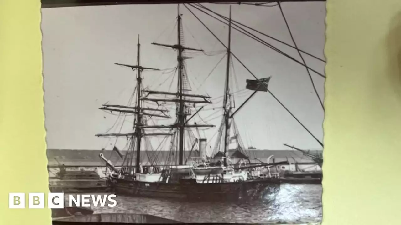 Antarctic rescue mission photos from 1902 found in Leeds library