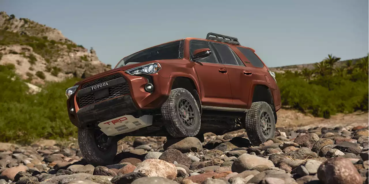 2024 Toyota 4Runner Soldiers On with New Paint Color