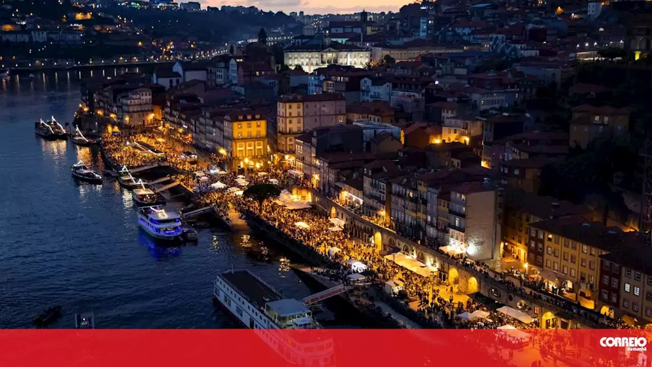 Veículos turísticos passam a circular no Porto entre as 10h00 e as 22h00