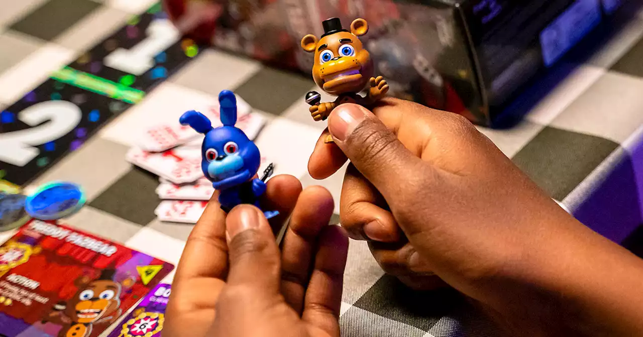 Five Nights at Freddy’s FightLine Premier Set & Character Pack Giveaway for Funko Game