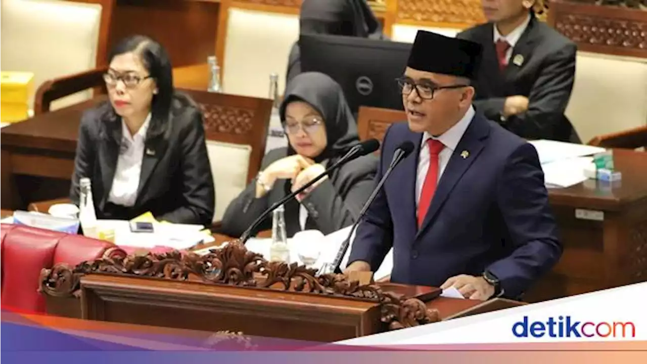 RUU ASN Disahkan, Menteri PANRB Jamin Honorer Tak Kena PHK Massal