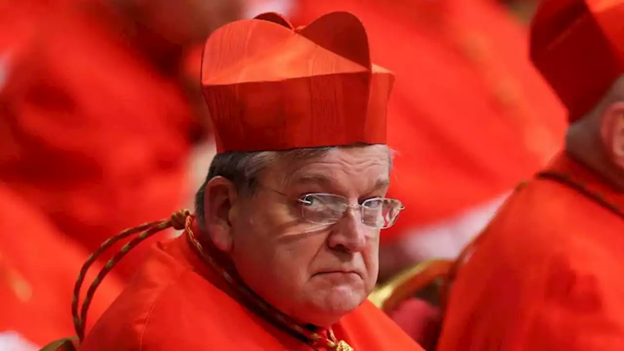 Conservatives challenge pope on women, same-sex couples before Vatican meeting