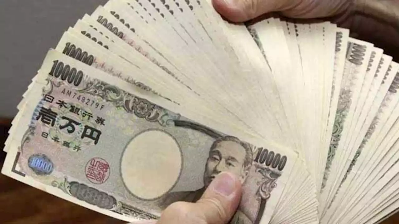 Explainer: What would Japanese intervention to boost the weak yen look like?