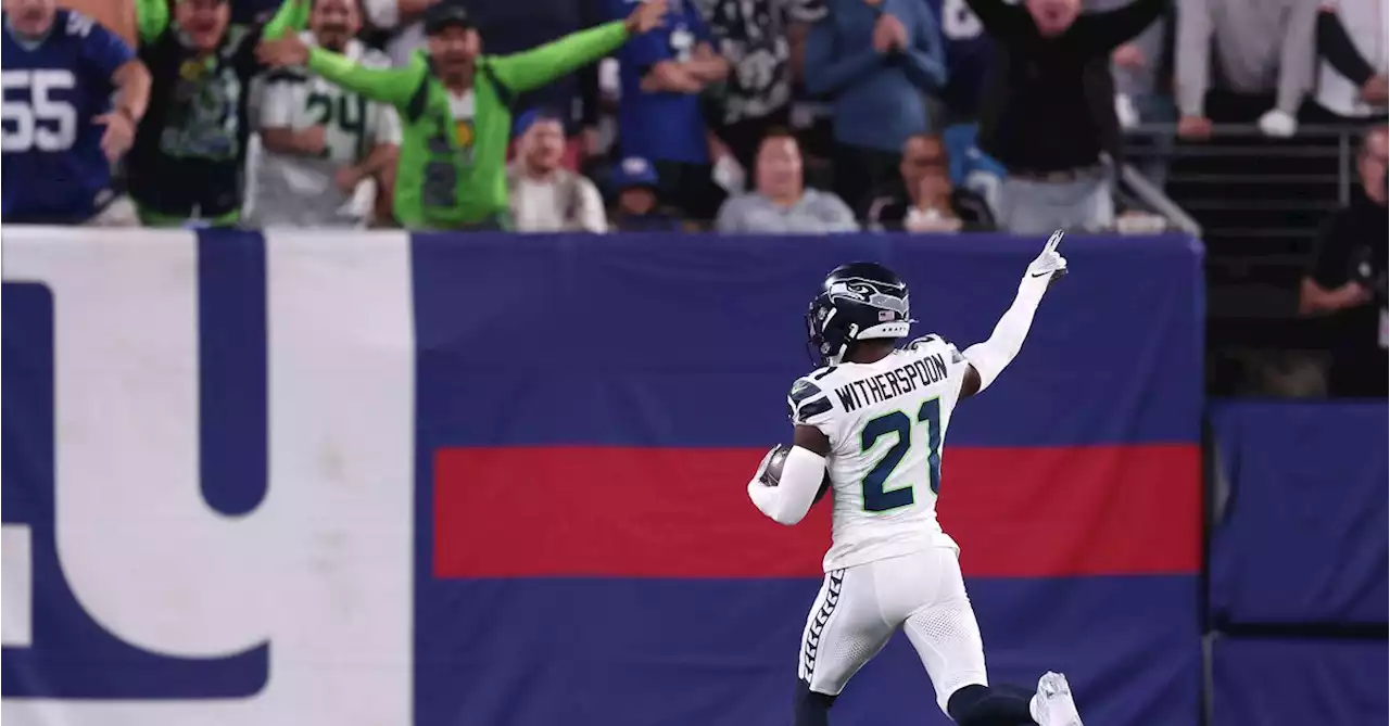 Cigar Thoughts, Game 4: Seahawks defense serves up a Giant beatdown with their spoon