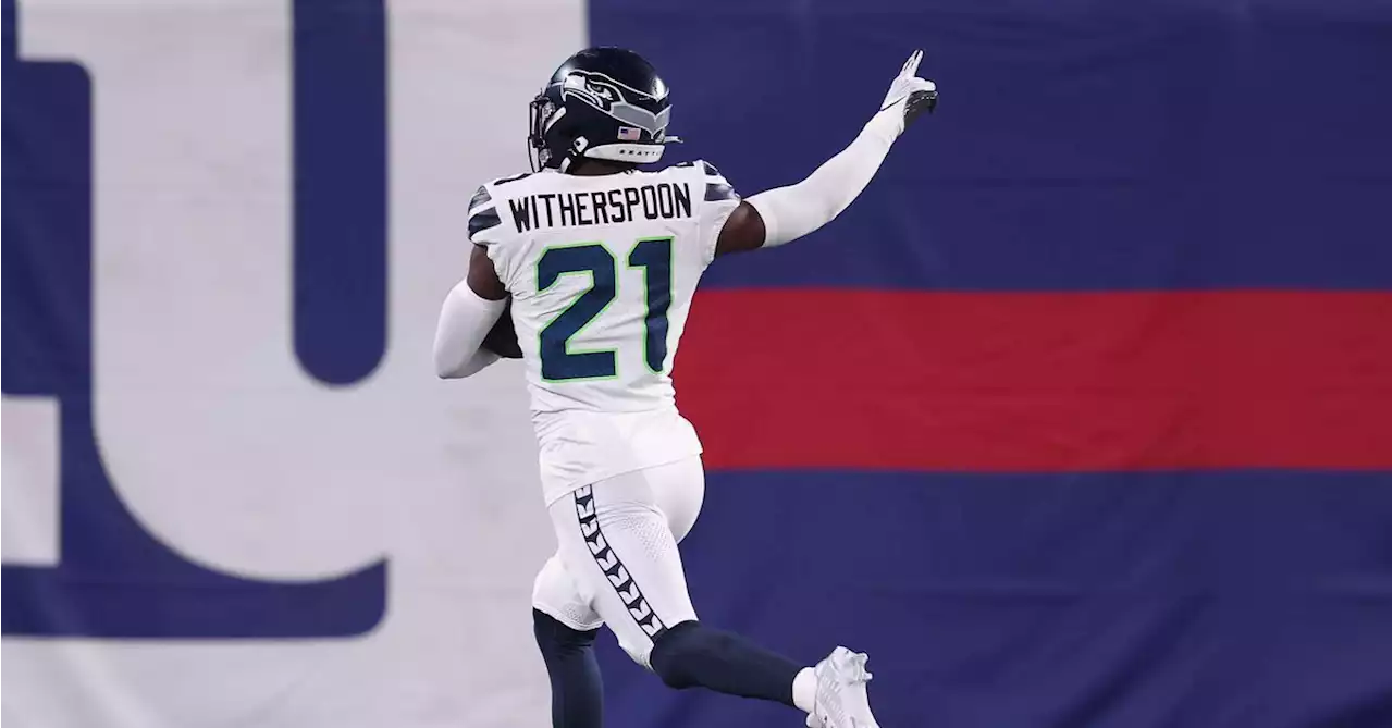 Devon Witherspoon announces arrival, Seahawks thrash Giants 24-3