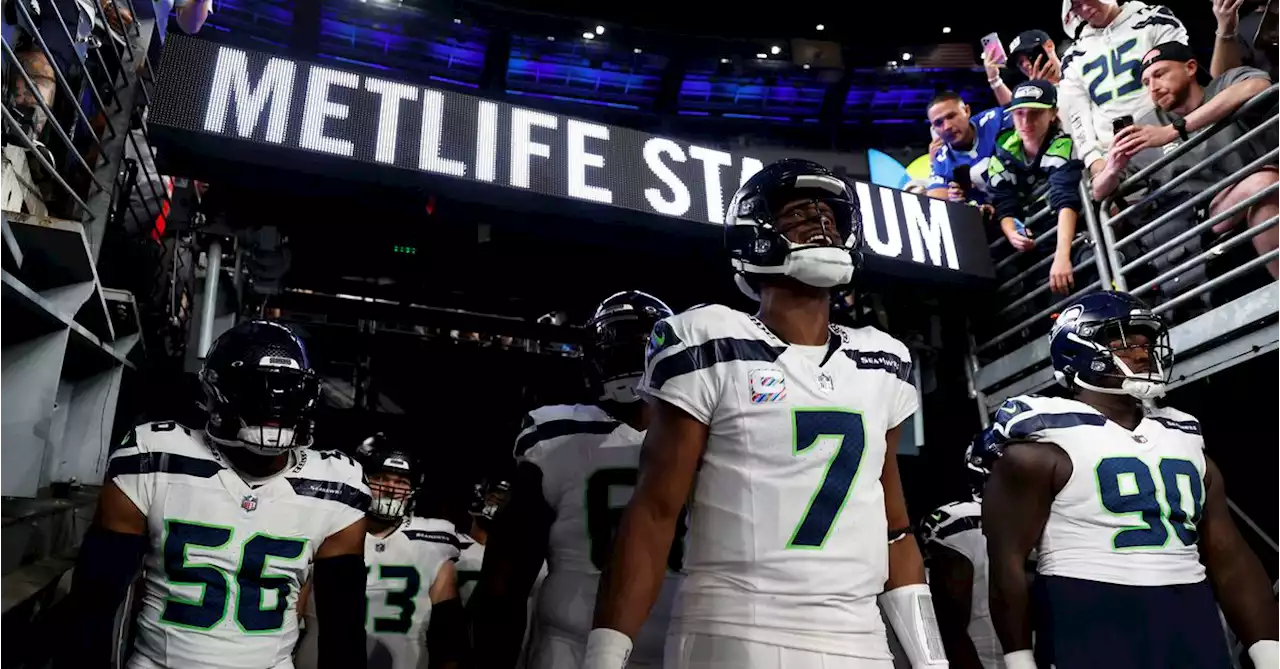 Social media reacts to Seahawks defense’s monstrous beatdown of Giants