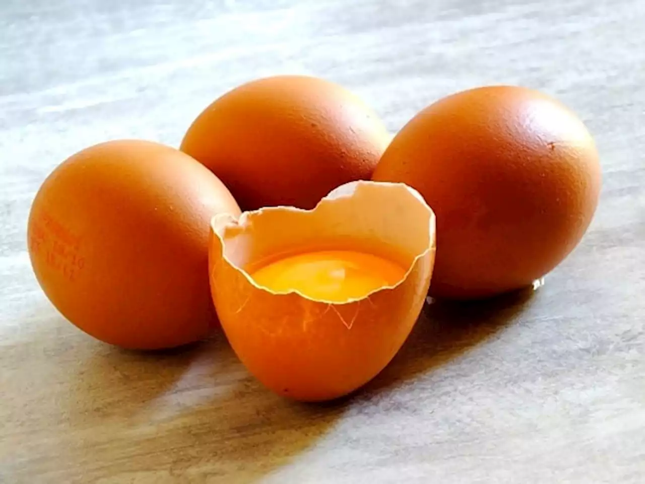 Woolies, Pick n Pay ration eggs as bird flu wreaks havoc on poultry sector