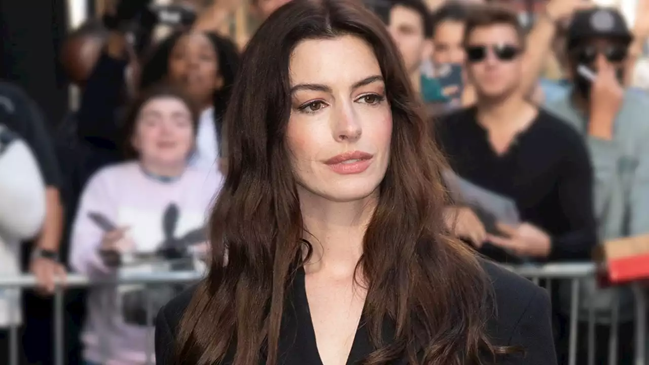 Anne Hathaway Solved Your Workwear Fatigue With One ‘Business Casual’ Look