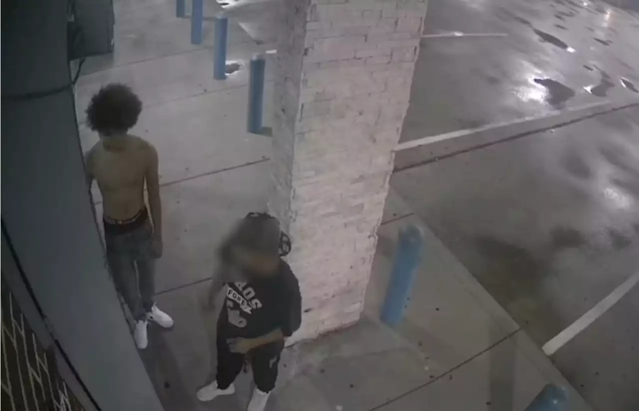 Houston police working to identify suspect accused of hitting and robbing man in SE Houston