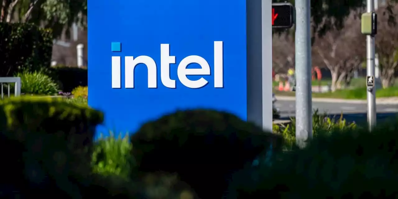 Intel Stock Rises After Announcing IPO Plans for Its Programmable Chip Unit