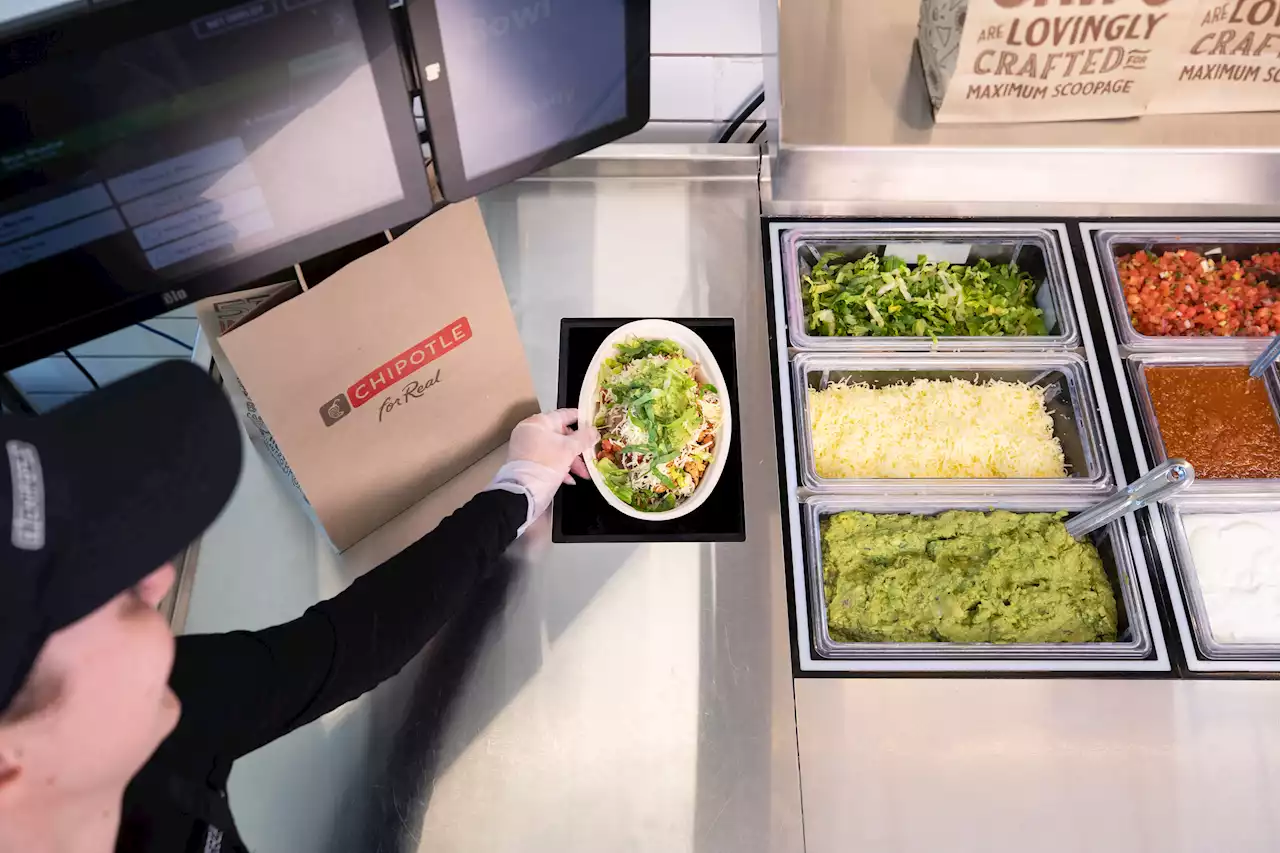 Chipotle tests automation for burrito bowls and salads