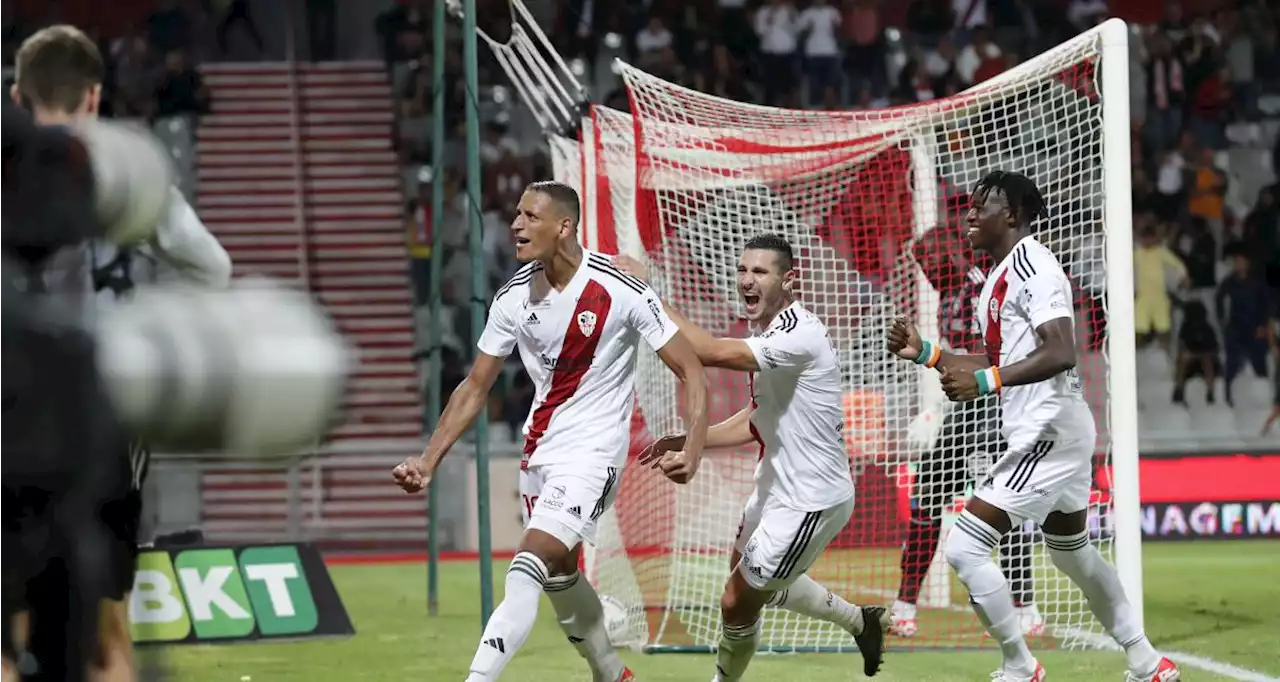 En supériorité numérique, Ajaccio bat Bastia et s'adjuge le derby !