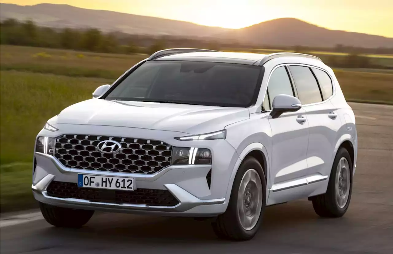 2021 Hyundai Santa Fe facelift revealed - SUV sports bold front end, redesigned cabin, new platform