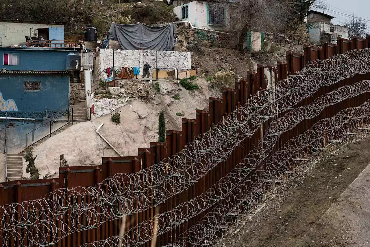 1-Month-Old Baby Who Had 'Difficulty Breathing' Dies After Crossing Border Into Arizona with Mom