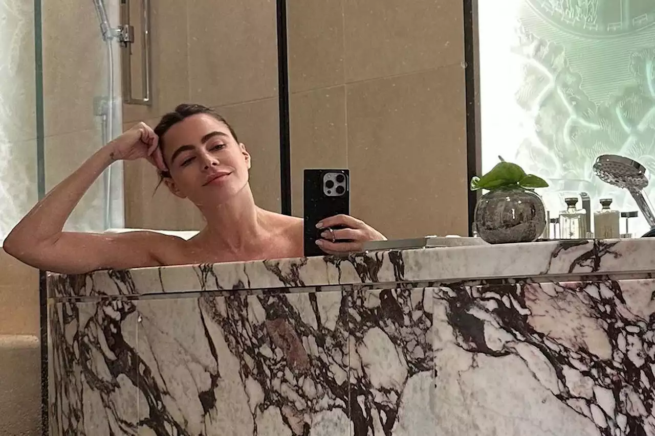 Sofía Vergara Shares Rare Makeup-Free Selfie — Snapped from the Bathtub!