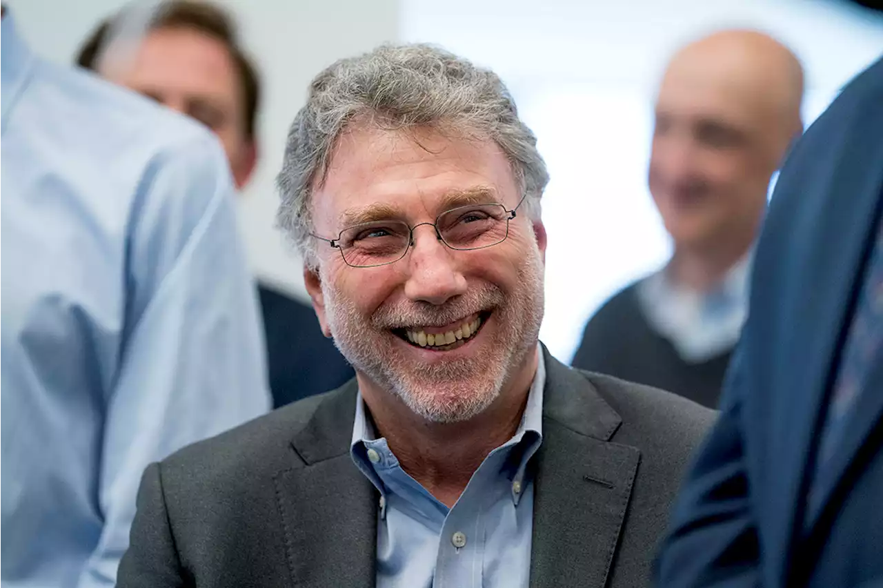 Decoding Marty Baron’s Secrets for Reviving the Washington Post