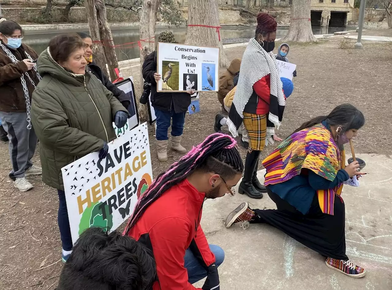 Federal judge rules San Antonio can't block Native American worshippers from city park