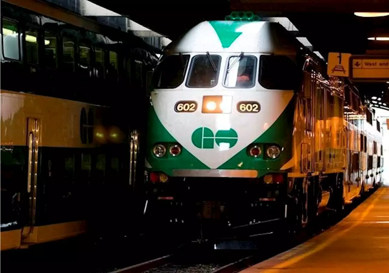 GO Transit trains, UP Express halted due to CN Rail 'network-wide system failure'