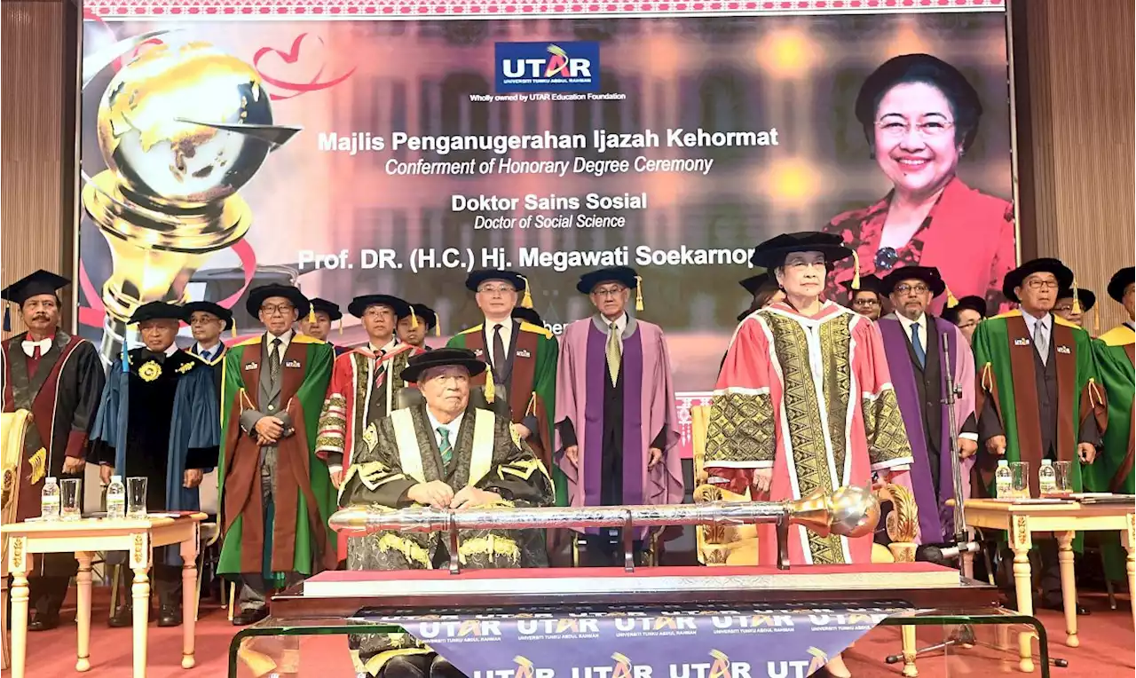 UTAR confers doctorate