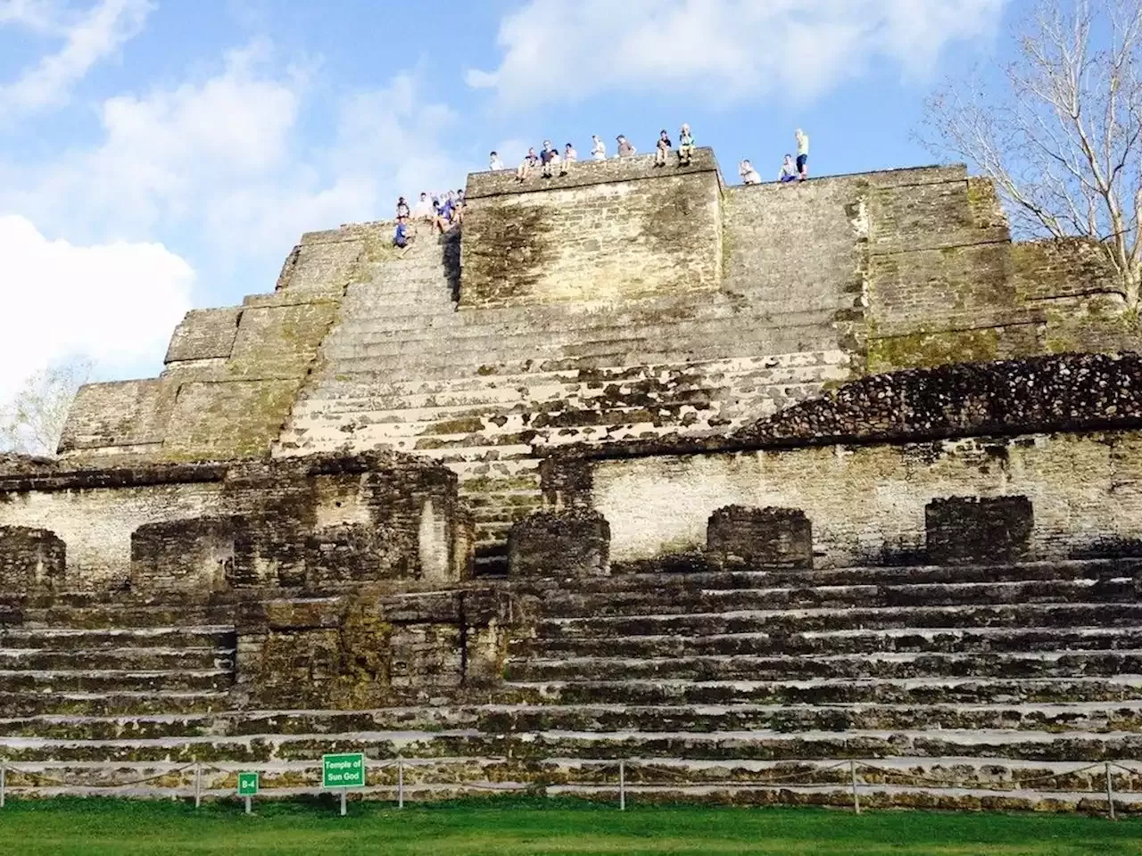 how-are-ancient-roman-and-mayan-buildings-still-standing-scientists