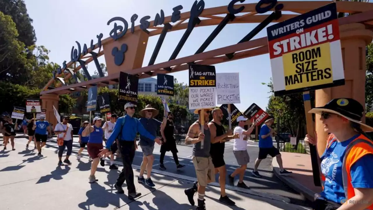 Striking Hollywood actors resume contract talks with studios, networks