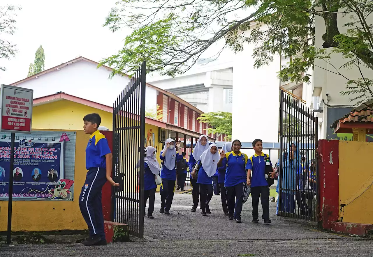 Henti aktiviti luar darjah jika IPU lebih 101