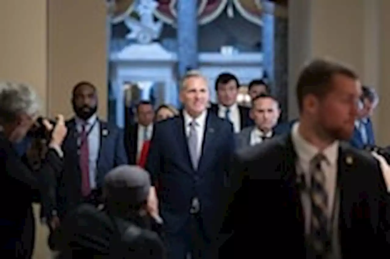 McCarthy tells GOP lawmakers that House will vote today on effort to oust him as speaker