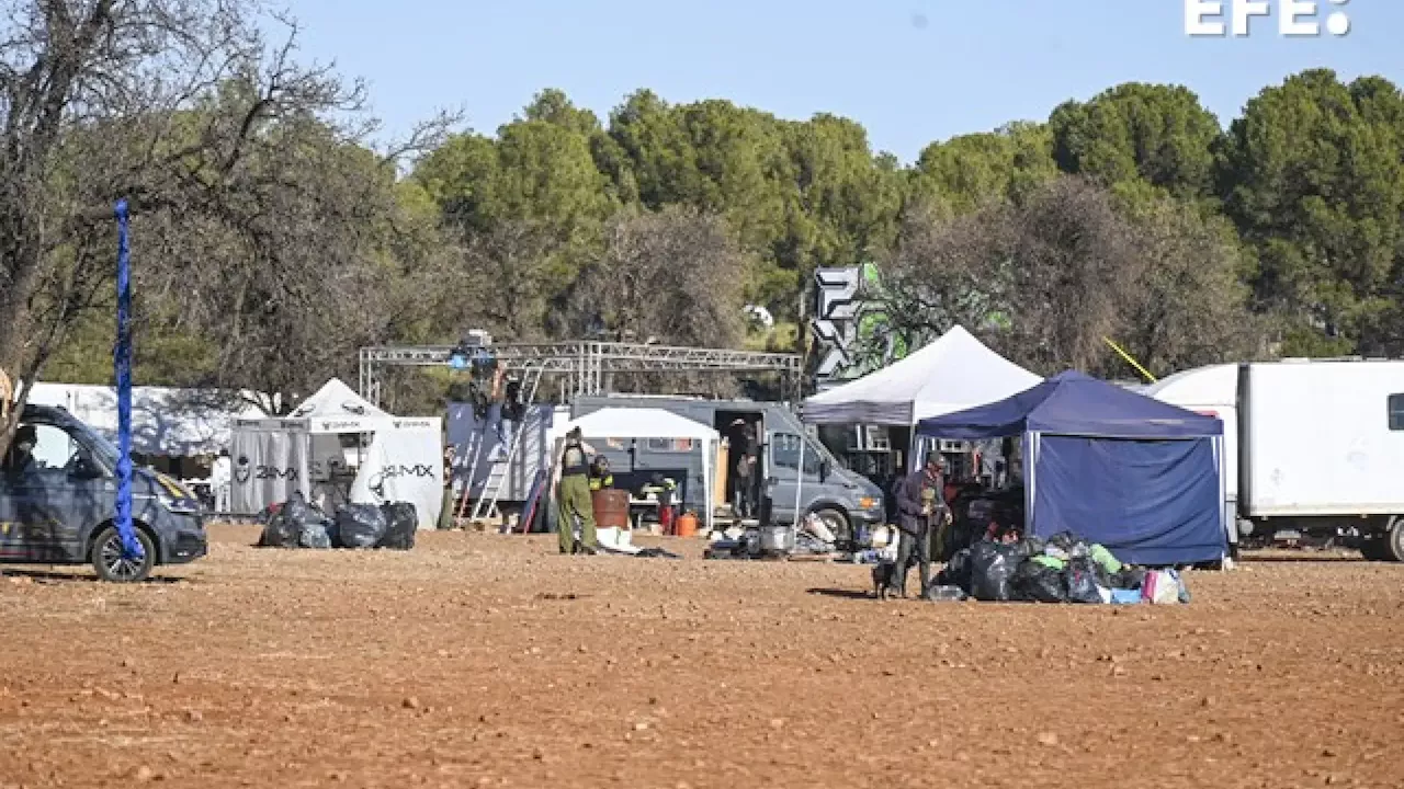 La rave ilegal de Granada supera los dos días sin incidentes ni intención de finalizar