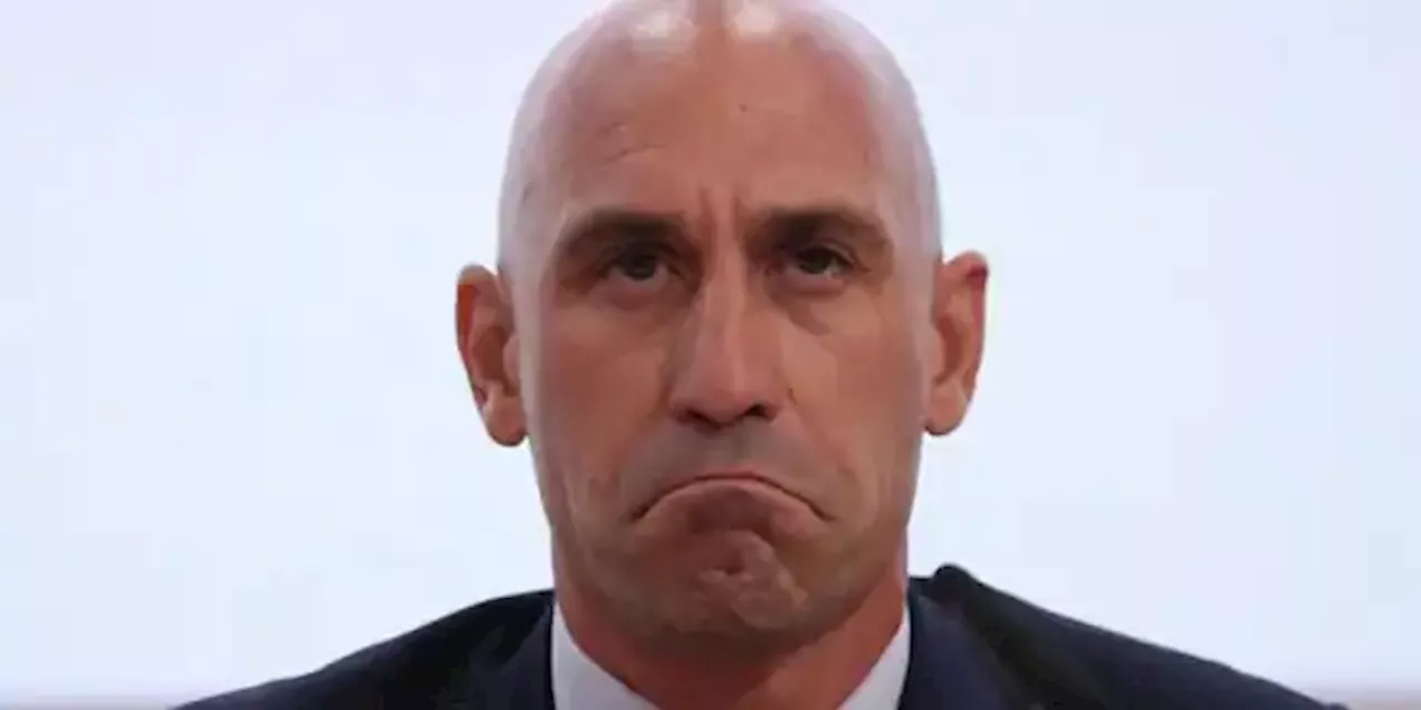 La FIFA inhabilita a Rubiales durante tres años