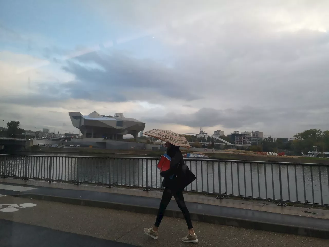 Tempête Ciarán : à quelle météo s'attendre à Lyon et dans le Rhône ?