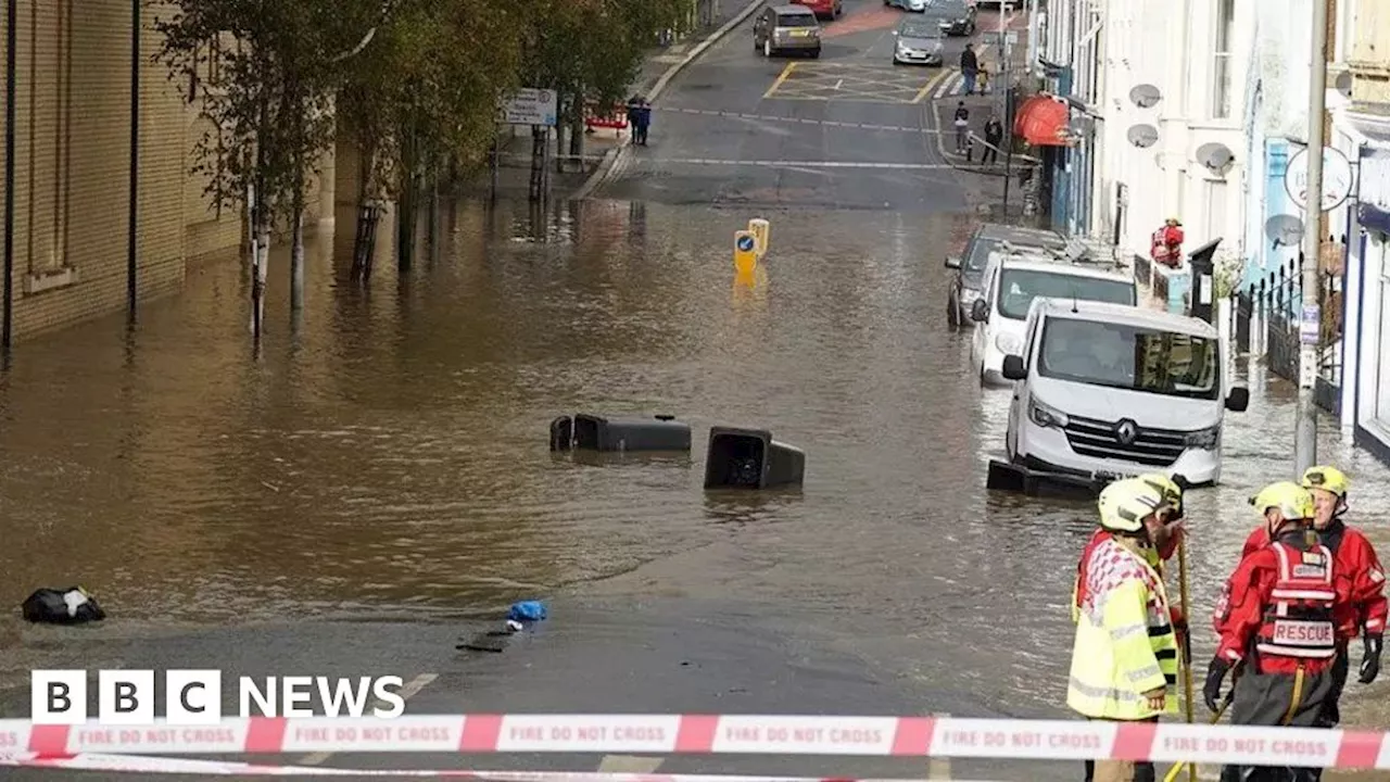 Bognor Regis: A29 Shripney Road closed due to flooding