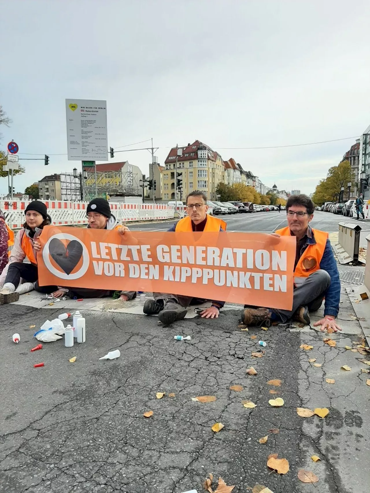 Letzte Generation blockiert erneut Straßen in Berlin