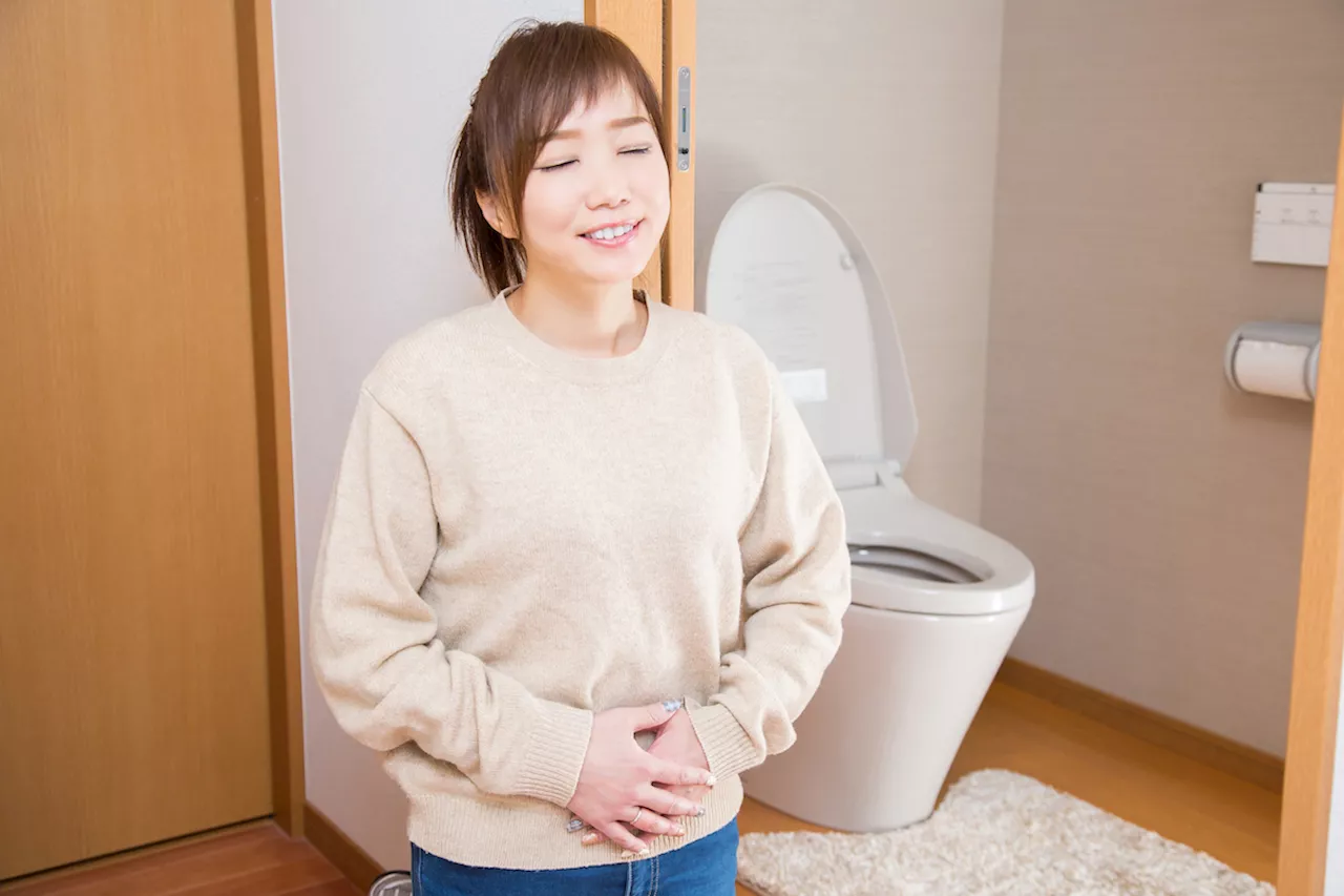 3 Signs You Have Clear and Healthy Bowels, Nutritionist Says