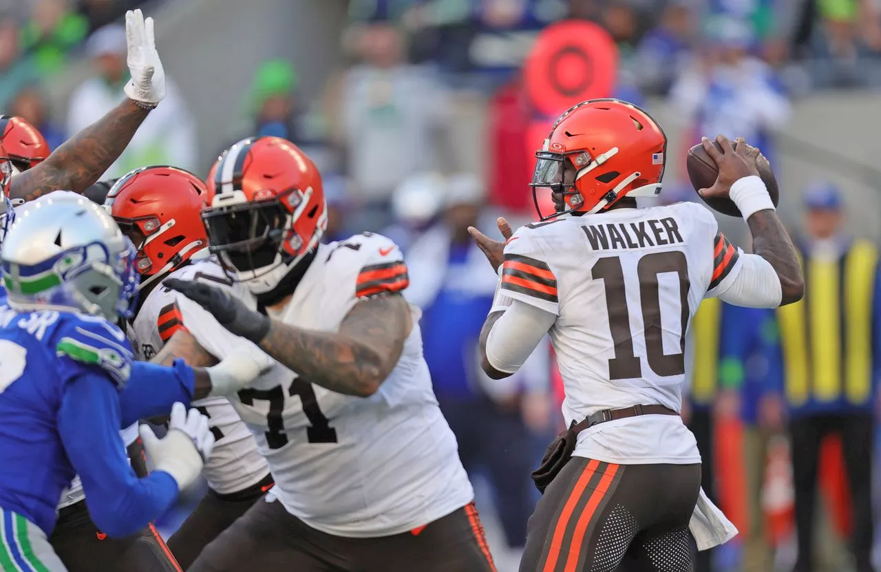 How Browns head coach Kevin Stefanski explained his decision to throw on third down against Seahawks