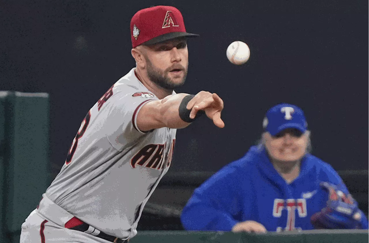 Rangers vs Diamondbacks World Series Game 3 Predictions, Picks, Odds: Chipping Away in the Desert