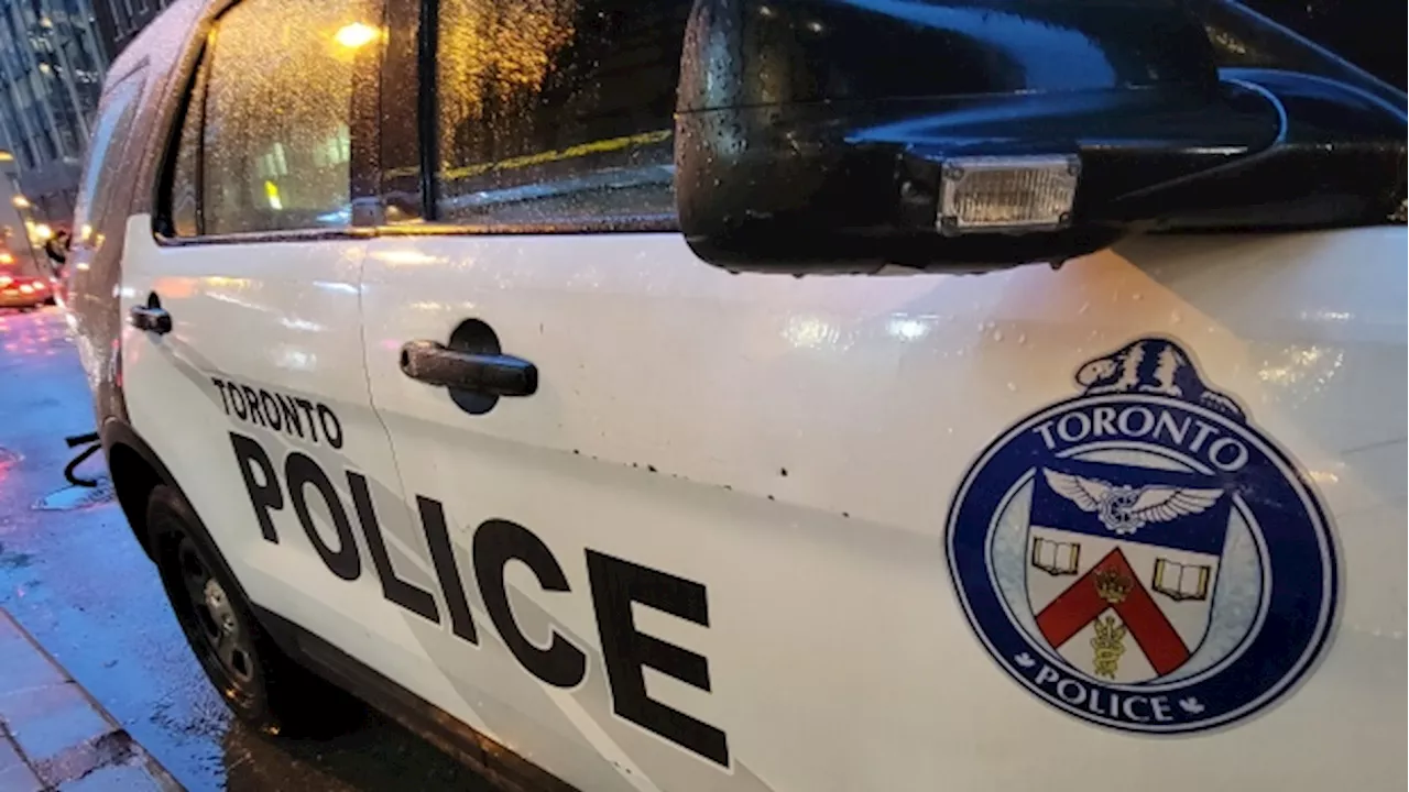 Woman seriously injured in downtown Toronto stabbing